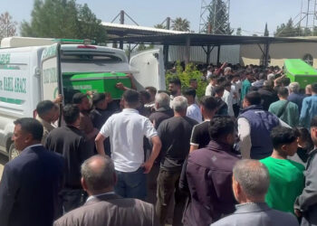 Şanlıurfa'da göçükte ölen 3 işçi toprağa verildi