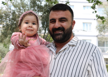 SMA'lı Mihra Helin, tedaviden sonra adım atmaya başladı