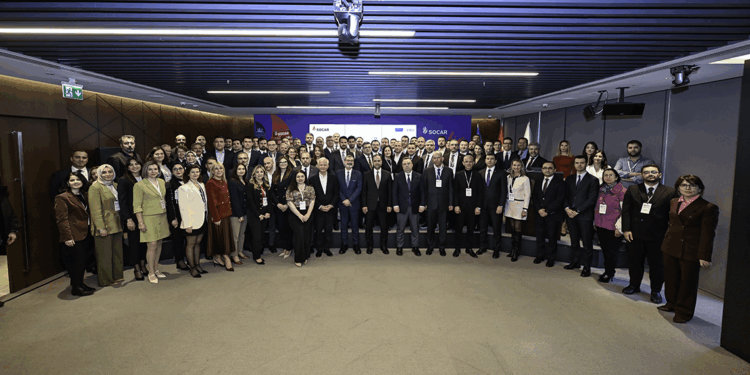 SOCAR Energy School üçüncü dönem mezunlarını verdi