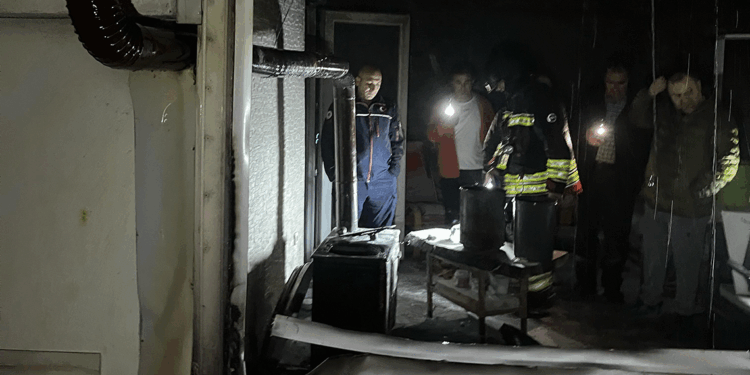 Sefo'nun ailesinin evinde çıkan yangın koltuktan başlamış