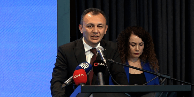 Sezaryen bir doğum tercihi değil, ameliyattır