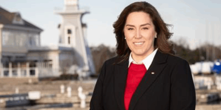 Şima Açan, Kanada'nın ilk Türk milletvekili oldu