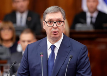 Sırbistan'da Aleksandar Vucic, hükümeti kurma görevini verdi