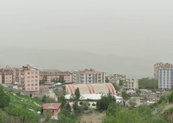 Şırnak'ta toz taşınımı etkili oldu