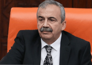 Sırrı Süreyya Önder rahatsızlığını anlatmıştı