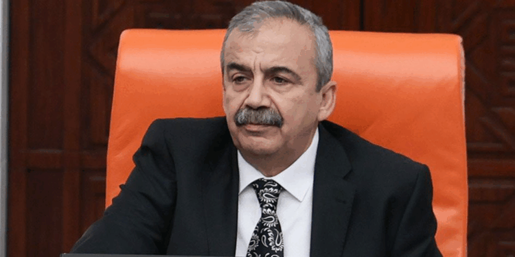 Sırrı Süreyya Önder rahatsızlığını anlatmıştı