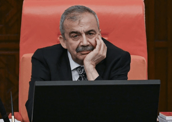 Sırrı Süreyya Önder'in hayati tehlikesi devam ediyor