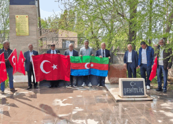 Soykırım görmek isteyen Hakmehmet Şehitliği’ne gelsin