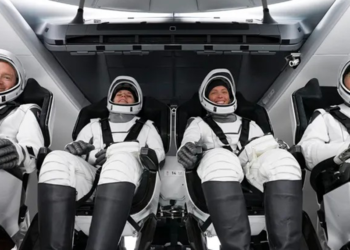 SpaceX'in uzay yolcuları Dünya'ya döndü