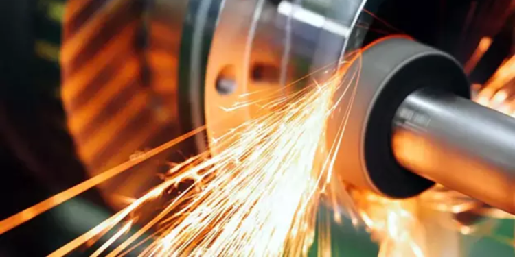 Şubatta sanayi üretimi azaldı