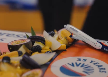 SunExpress 35'inci yılını yolcularla gökyüzünde kutladı