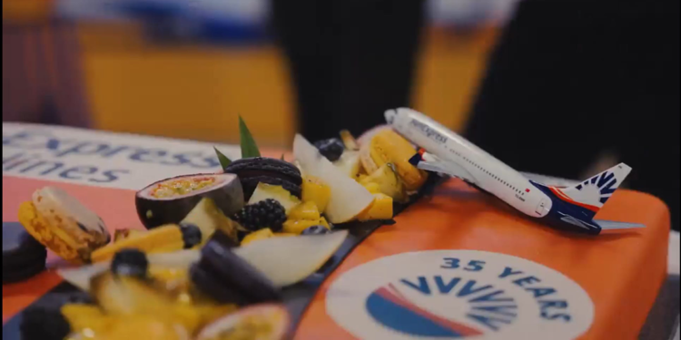SunExpress 35'inci yılını yolcularla gökyüzünde kutladı