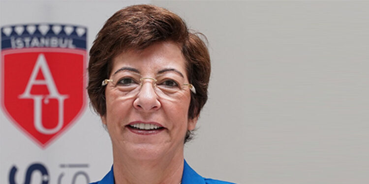 Teknolojiyle anlam bulan insanlara ihtiyacımız var