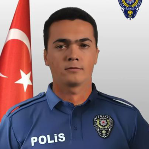 TIR'ın çarpması ile şehit olan polis memuru, memleketine uğurlandı