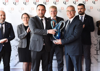 TSYD İzmir Şubesi Koşusu'nda zafer Birdwood'un
