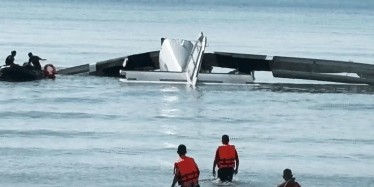 Tayland'da uçak kazası: 6 ölü