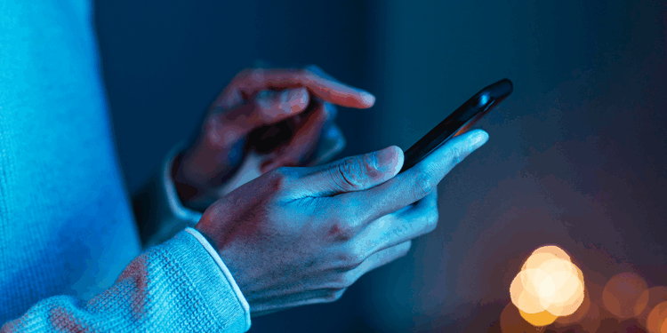 Telefonunuz sizi dinliyor mu? Algoritmanın gizli yüzü