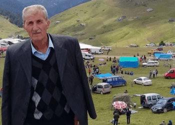 Trabzon'da hafif ticari araç uçuruma yuvarlandı; 2 ölü