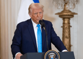 Trump, Powell faizleri düşürmezse ekonominin yavaşlayacağı uyarısı yaptı