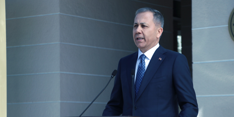 Uluslararası suç örgütlerine 5 ülkede 'Orkinos Bulut' operasyonu