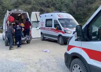 Hızlı tren viyadük inşaatında çökme; 9 yaralı