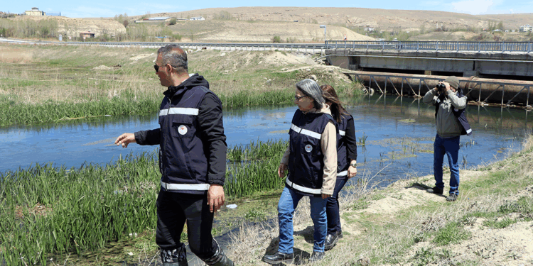 Van'da ekipler, 7/24 inci kefali denetiminde