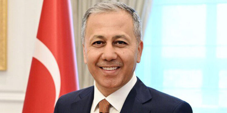 Bakan Yerlikaya'dan sürücülere aşırı hız uyarısı