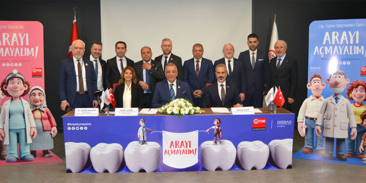 Sağlıkta devrim niteliğinde iş birliği: 'Arayı Açmayalım'