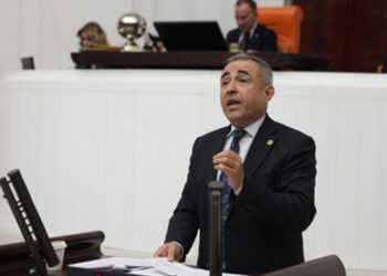 Proje okulları siyasetin kurbanı oldu