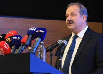 Sağlık-Sen Türkiye'nin en büyük sendikal ailesidir