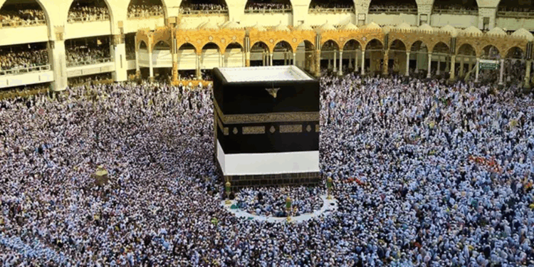 Suudi Arabistan'dan Mekke'ye girişlerde yeni kısıtlama