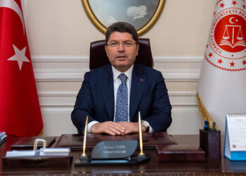 CHP'ye kayyum iddialarına yalanlama