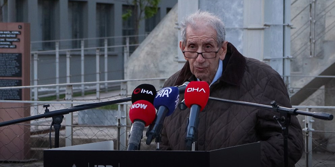 ‘Karanlıkta Akan Bir Yıldız: Mustafa Kemal Atatürk’ sergisi açıldı