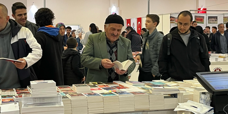 ‘Sincan Kitap Günleri’ başladı