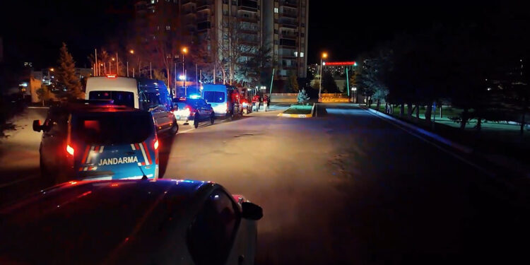 10 ilde suç örgütü operasyonu: 33 tutuklama