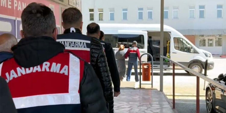 27 ilde FETÖ operasyonu; 101 kişi yakalandı