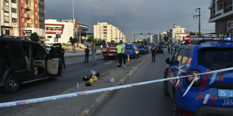 3 kişinin öldüğü 3 kişinin de yaralandığı silahlı saldırı kamerada