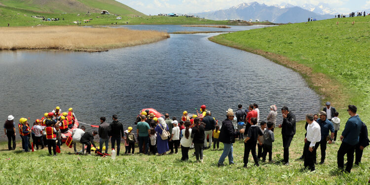 30 yıldır çıkılamayan 3 bin 400 rakımlı Mencel Yaylası'nda ilk festival