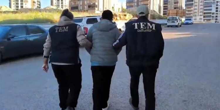 47 ilde FETÖ operasyonu; 208 şüpheli yakalandı