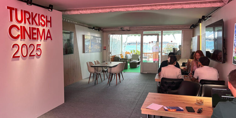 78'inci Cannes Film Festivali’nde Türkiye standına yoğun ilgi