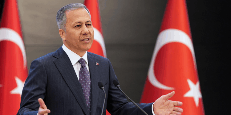 79 ilimizde 127 açık hava toplantısına izin verildi