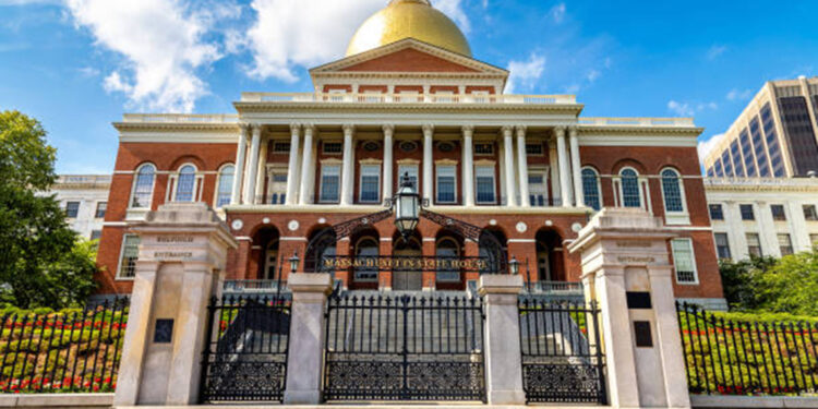 ABD'de federal yargıç, Trump yönetiminin Harvard kararını durdurdu