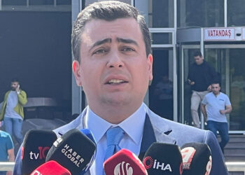 AK Parti'li Gökçek'ten Mansur Yavaş hakkında suç duyurusu