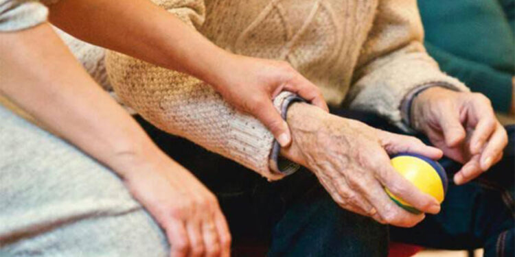 Alzheimer hastalığına dair risk faktörleri genç yaşlarda ortaya çıkabilir