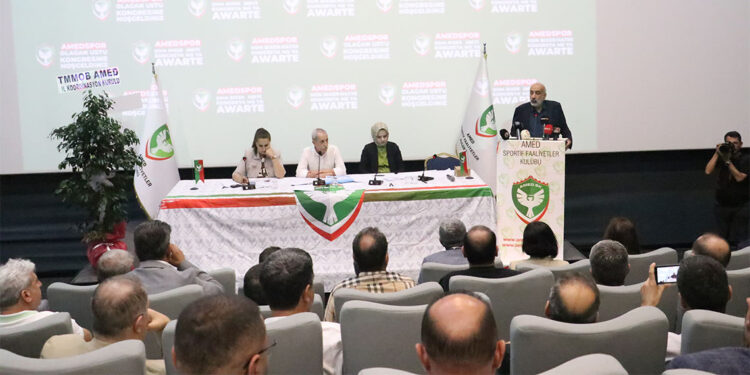 Amed Sportif Faaliyetler başkanı Burç Baysal güven tazeledi