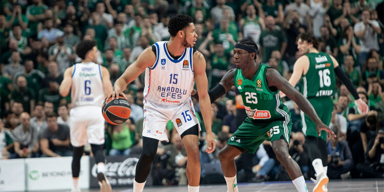 Anadolu Efes Avrupa'ya veda etti