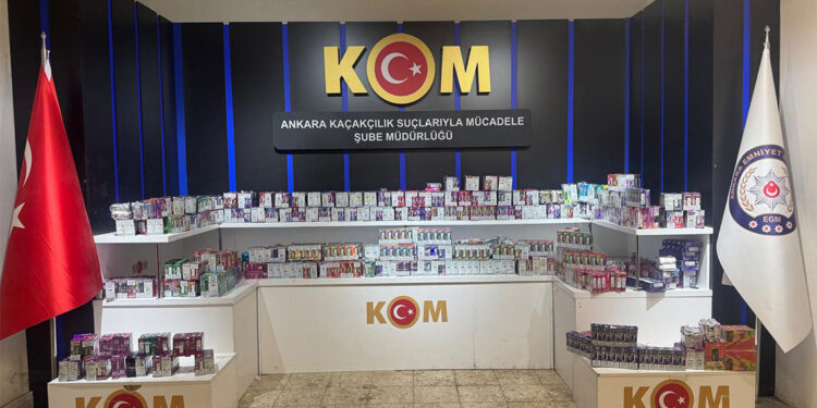 Ankara'da 3 bin 70 kaçak elektronik sigara ele geçirildi; 2 gözaltı
