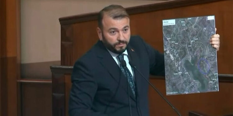 Arnavutköy Belediye Başkanı Candaroğlu'ndan su zammına tepki