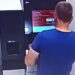 ATM'de kalan 13 bin lirası sıradaki diğer müşteri tarafından çalındı