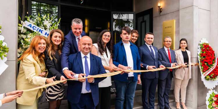 Açık Holding'den tarihi yarımadada yeni otel